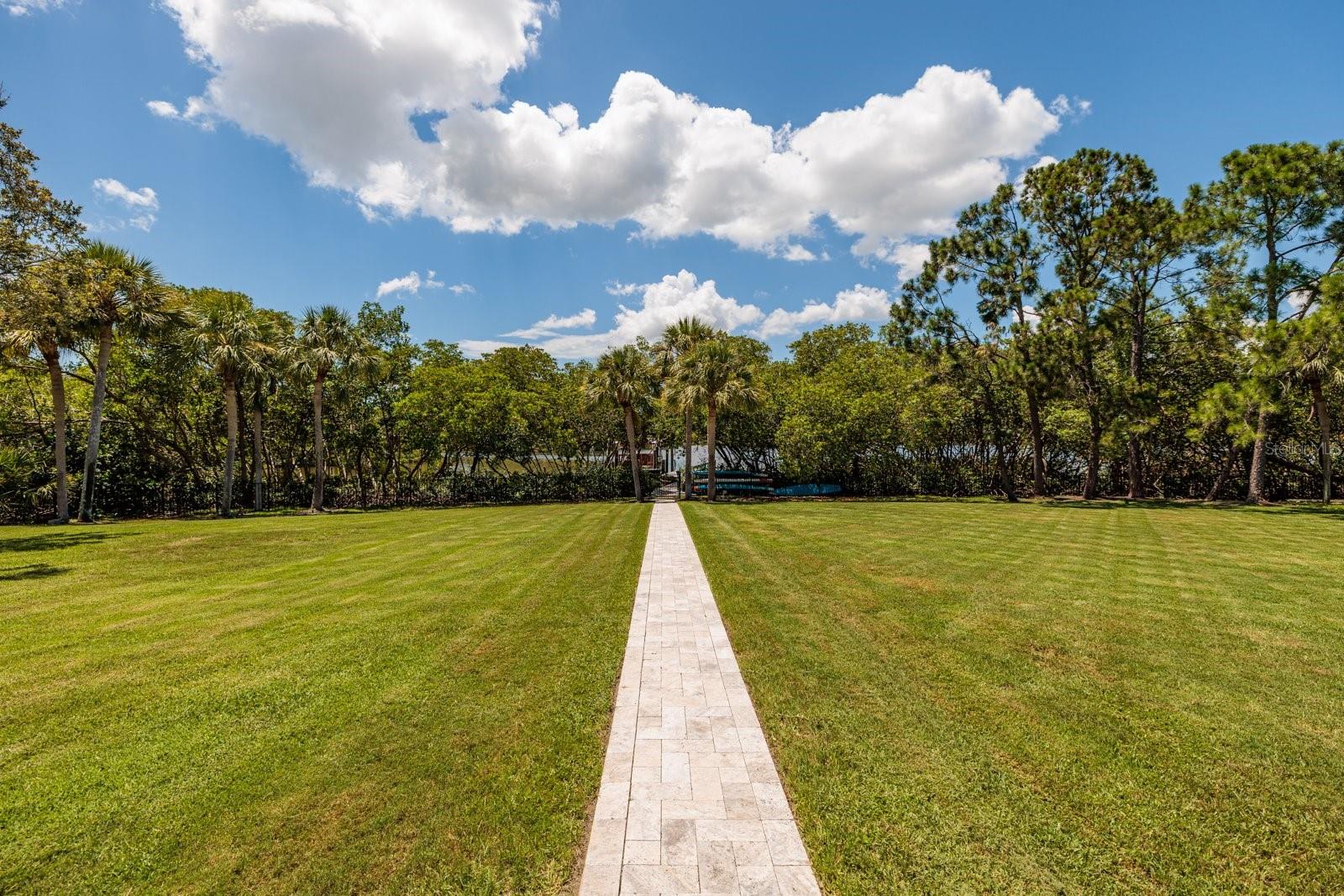 7400 14TH ST NE, ST PETERSBURG, FL, 33702