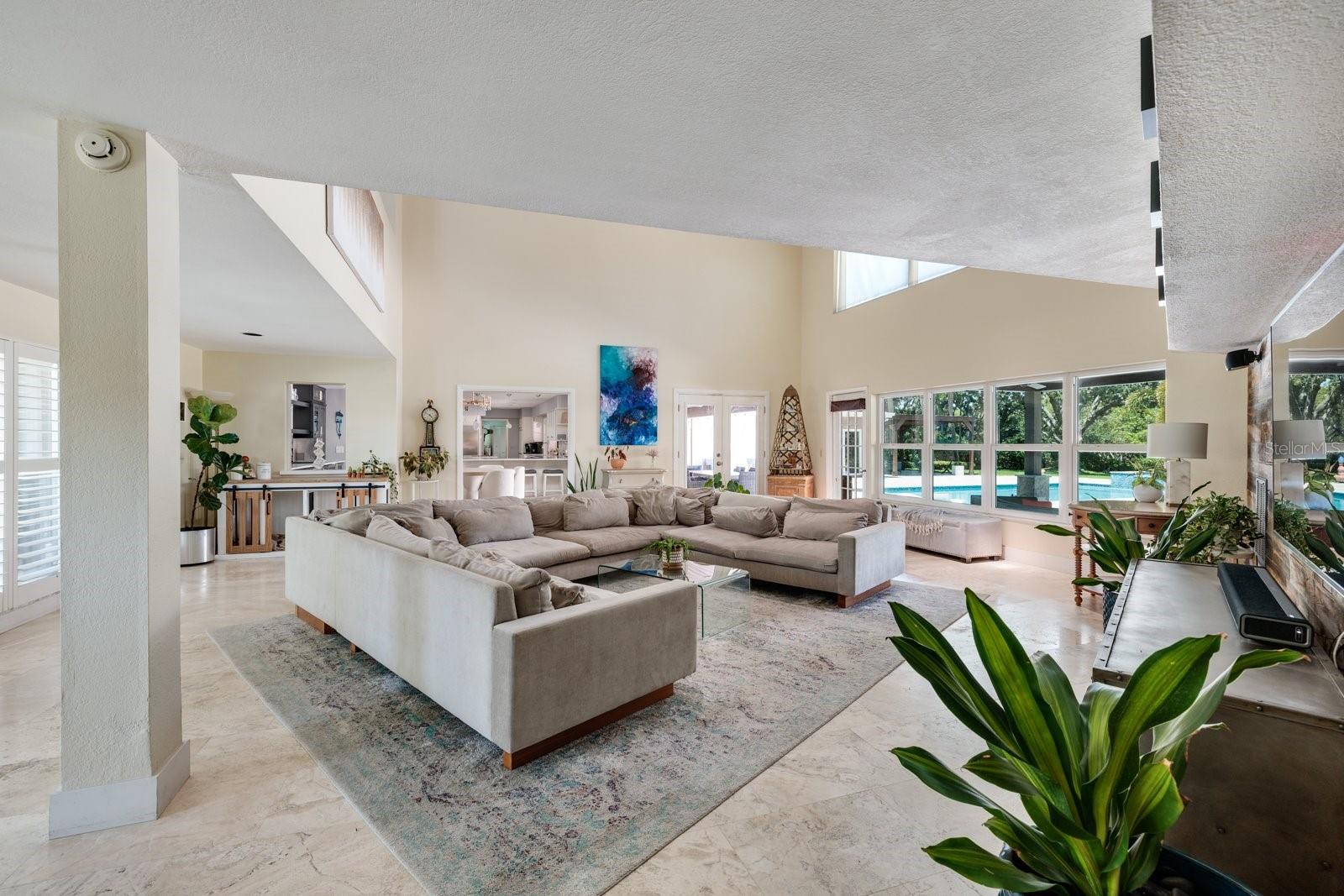 7400 14TH ST NE, ST PETERSBURG, FL, 33702