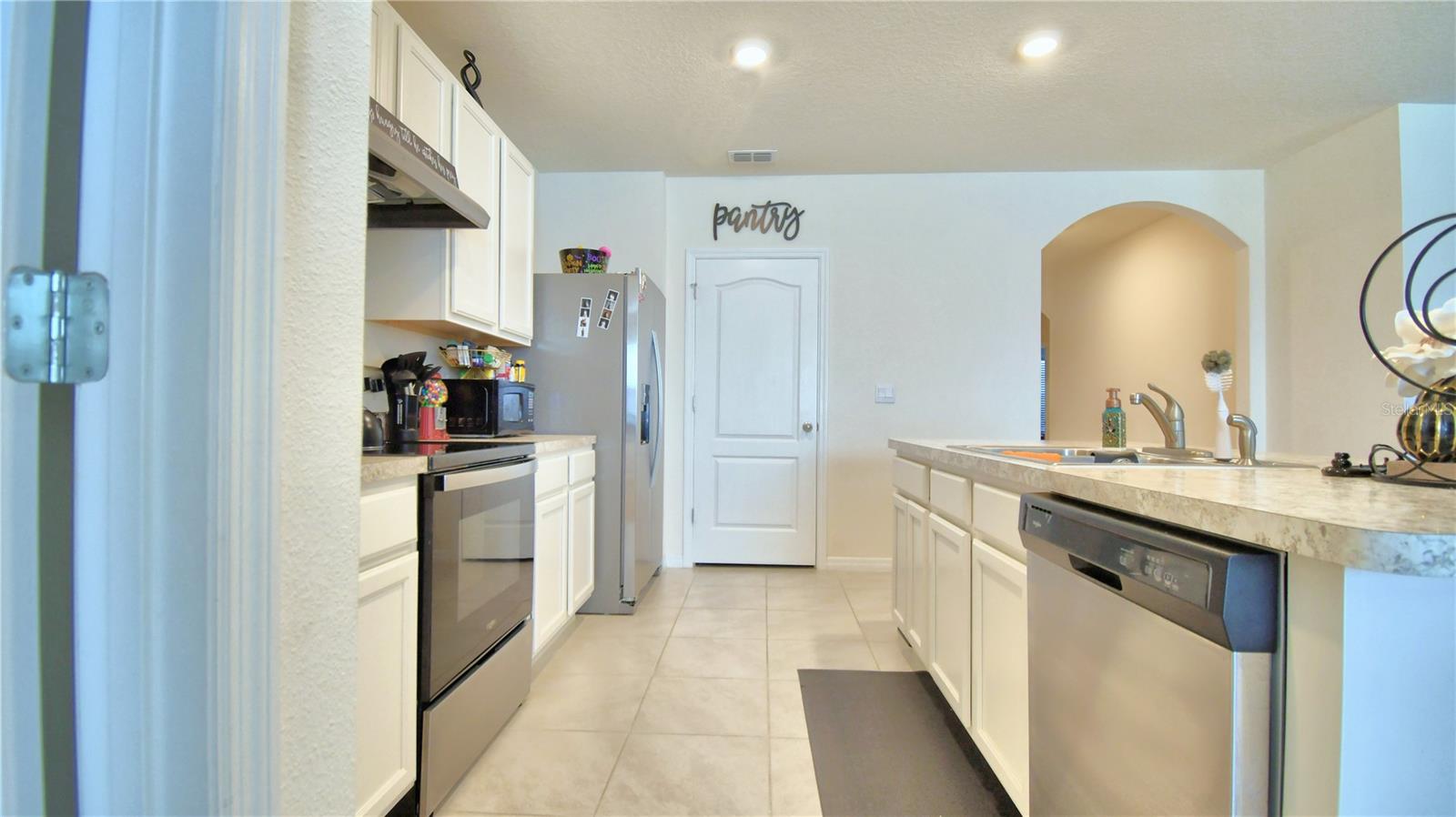 693 SQUIRES GROVE DR, WINTER HAVEN, FL, 33880
