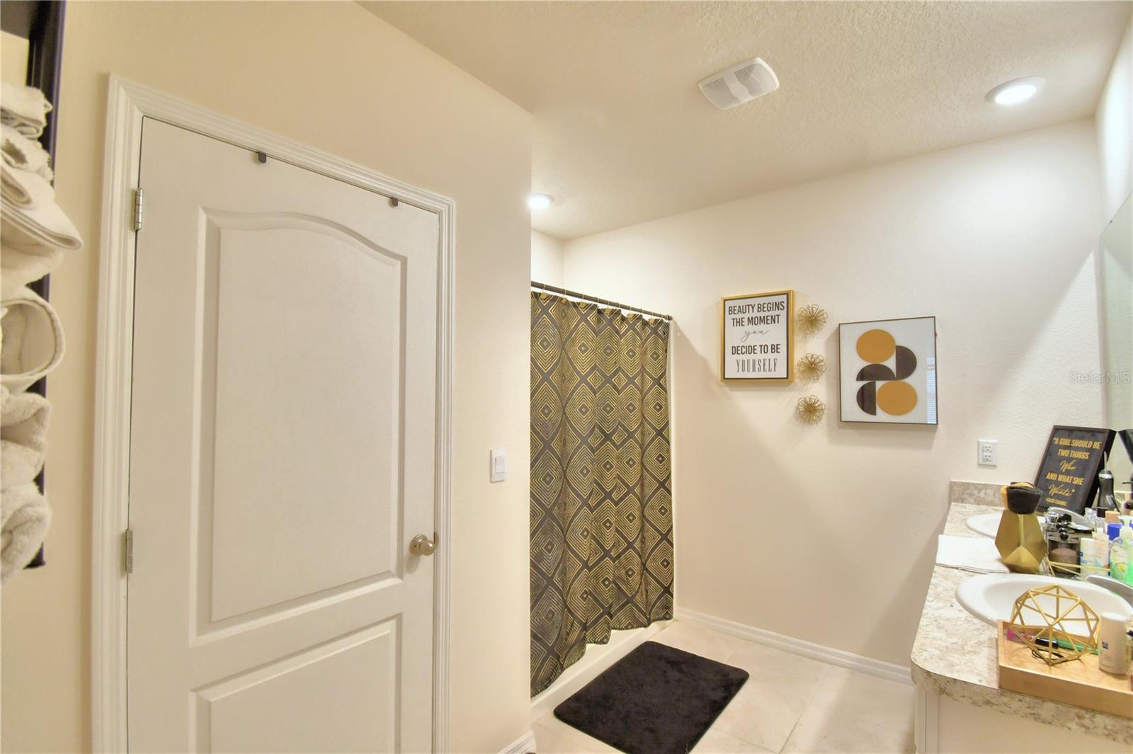 693 SQUIRES GROVE DR, WINTER HAVEN, FL, 33880