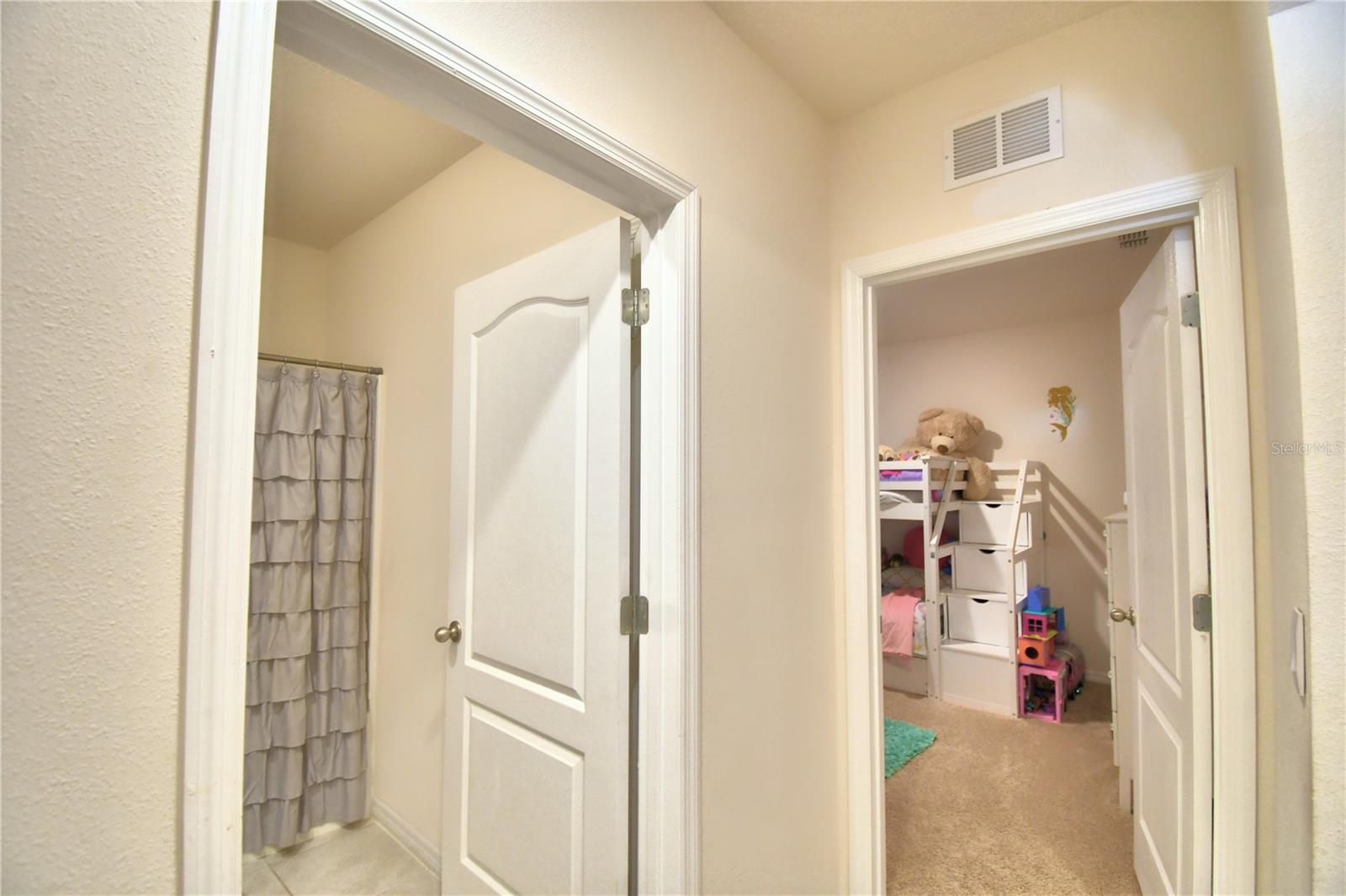 693 SQUIRES GROVE DR, WINTER HAVEN, FL, 33880