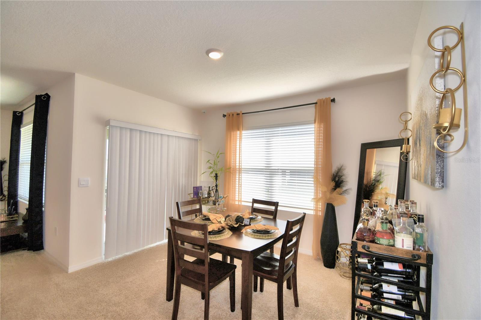 693 SQUIRES GROVE DR, WINTER HAVEN, FL, 33880