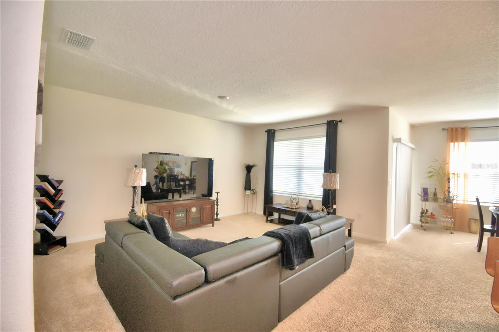 693 SQUIRES GROVE DR, WINTER HAVEN, FL, 33880