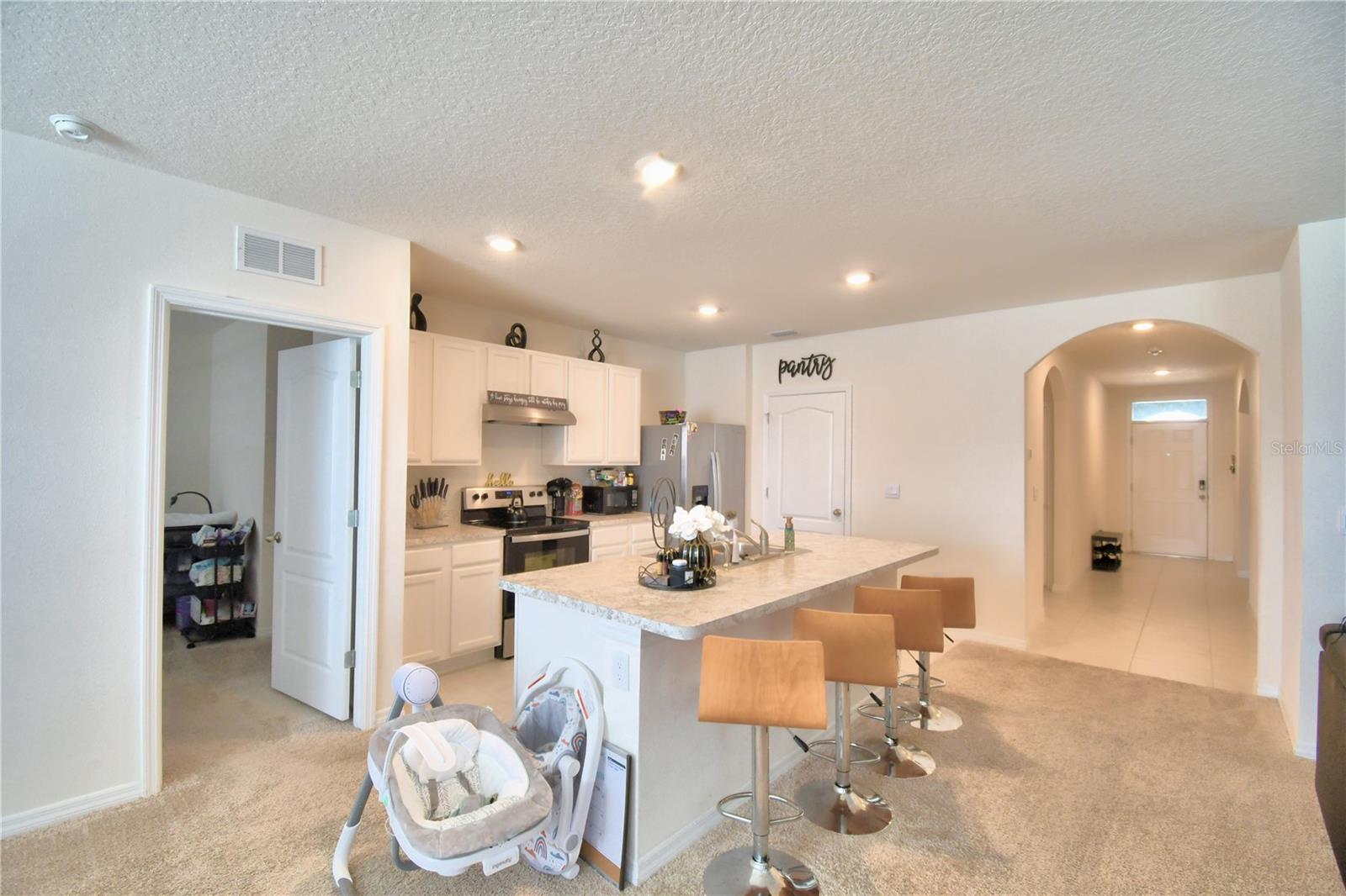 693 SQUIRES GROVE DR, WINTER HAVEN, FL, 33880