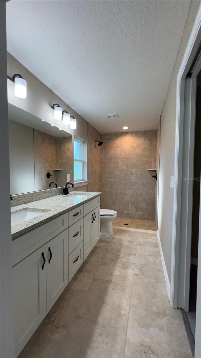 24 SEQUOIA DRIVE LN, OCKLAWAHA, FL, 32179