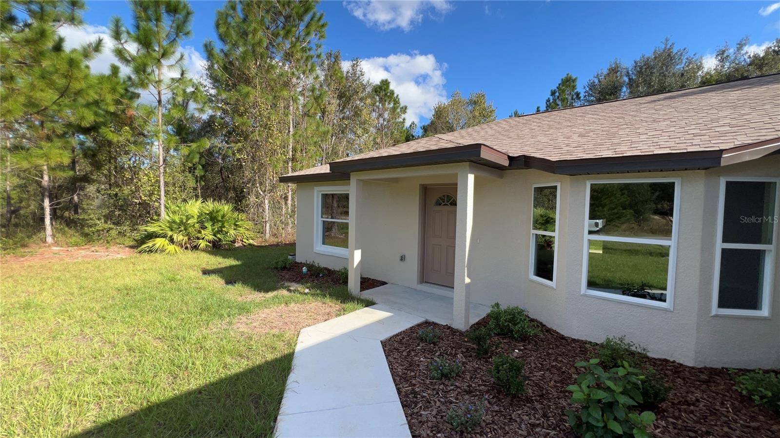 24 SEQUOIA DRIVE LN, OCKLAWAHA, FL, 32179