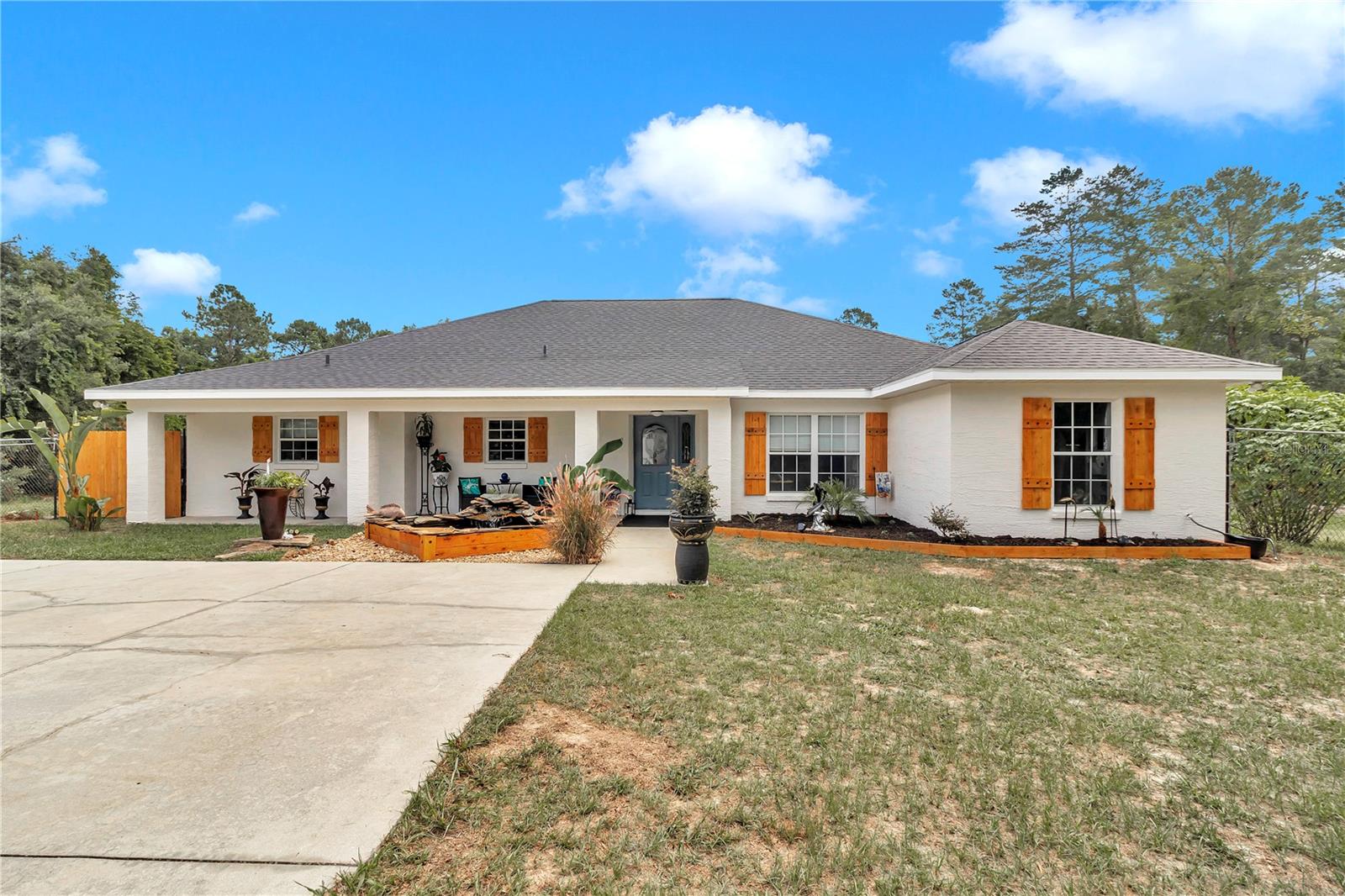 495 FISHER RD, OCKLAWAHA, FL, 32179