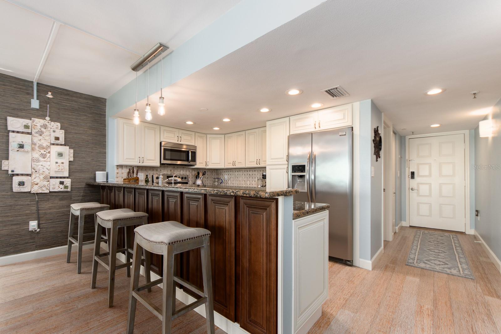 19106 GULF BLVD #102, INDIAN SHORES, FL, 33785
