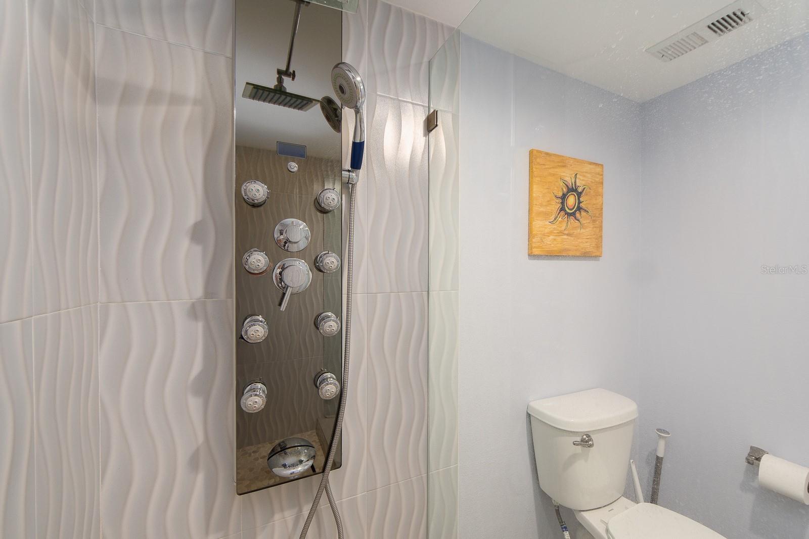 19106 GULF BLVD #102, INDIAN SHORES, FL, 33785