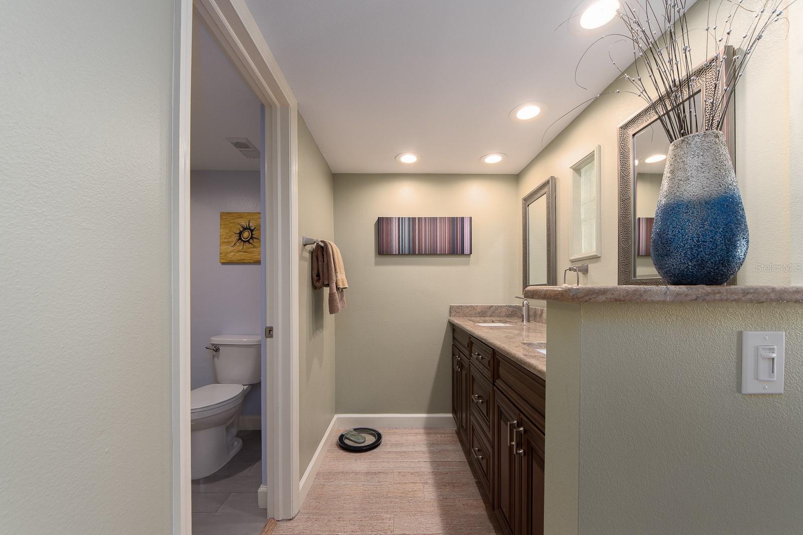 19106 GULF BLVD #102, INDIAN SHORES, FL, 33785