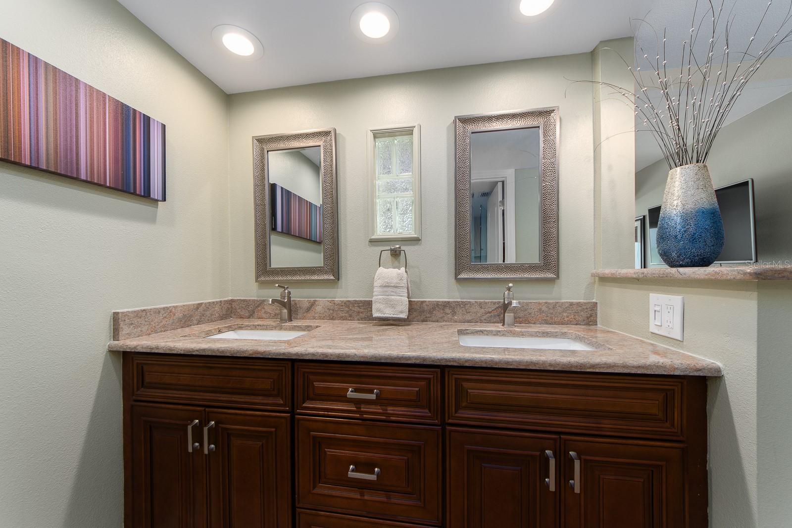 19106 GULF BLVD #102, INDIAN SHORES, FL, 33785