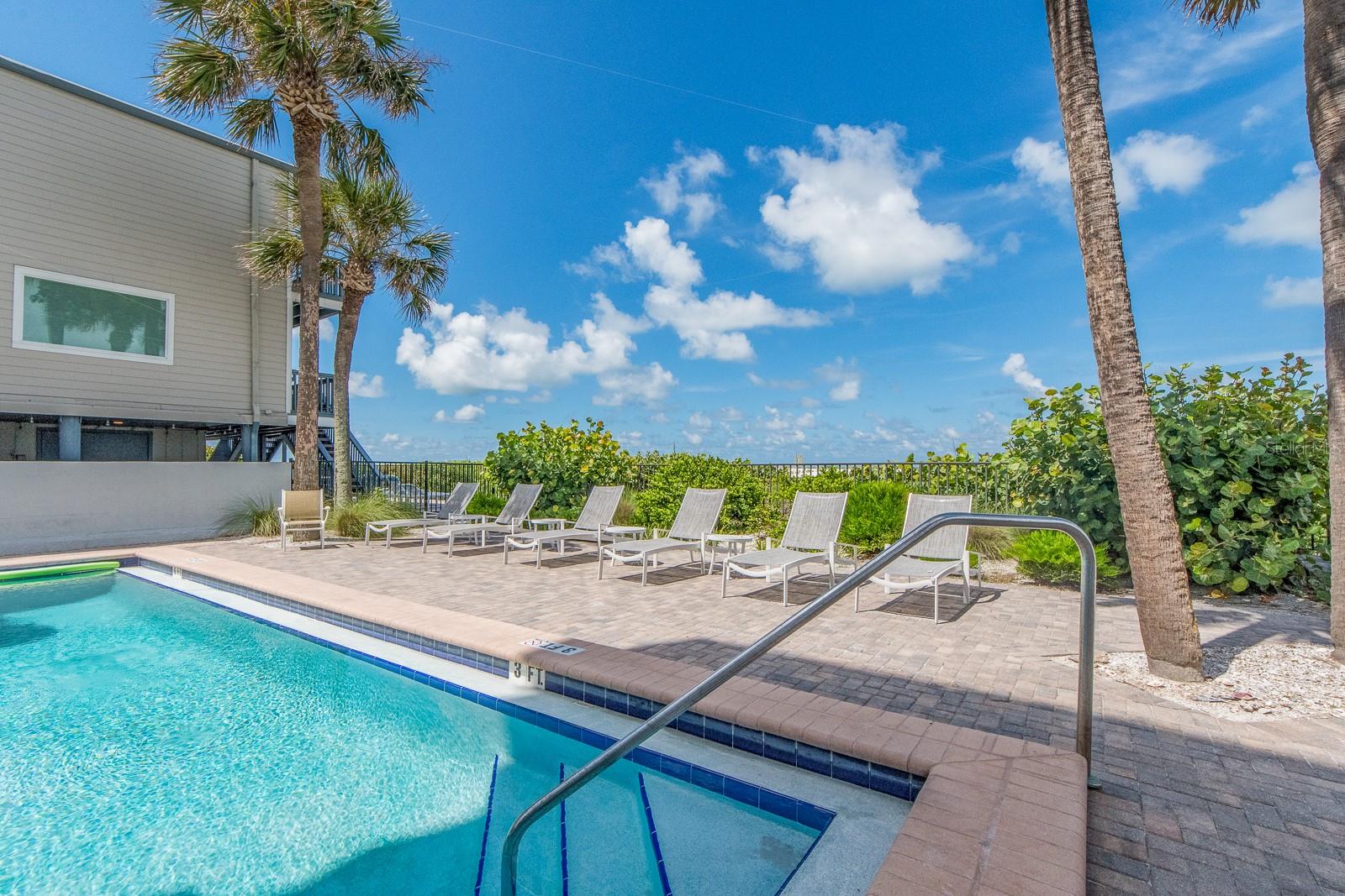 19106 GULF BLVD #102, INDIAN SHORES, FL, 33785
