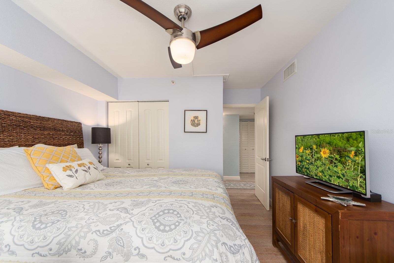 19106 GULF BLVD #102, INDIAN SHORES, FL, 33785