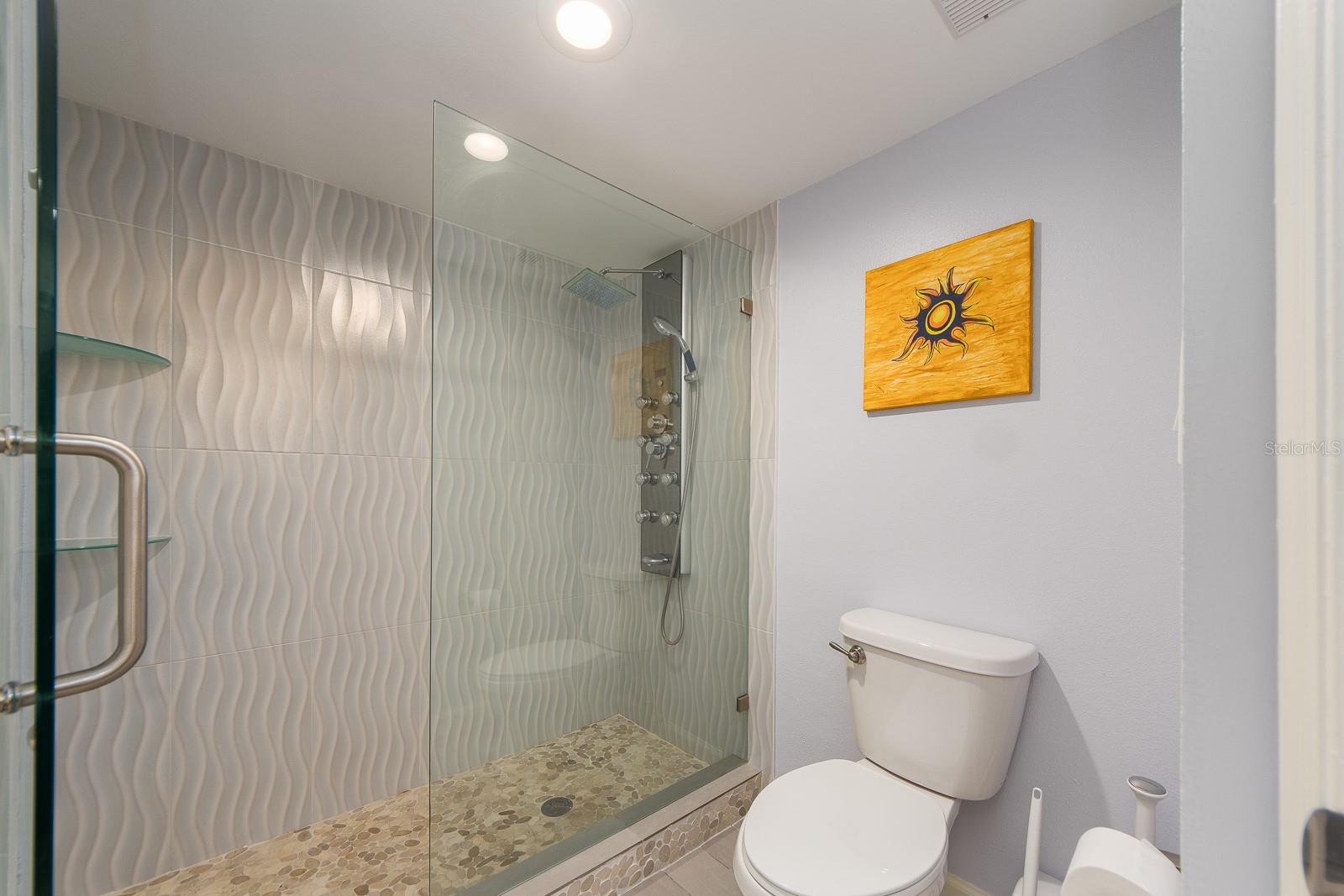 19106 GULF BLVD #102, INDIAN SHORES, FL, 33785