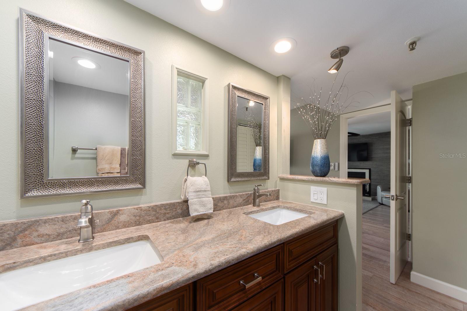 19106 GULF BLVD #102, INDIAN SHORES, FL, 33785