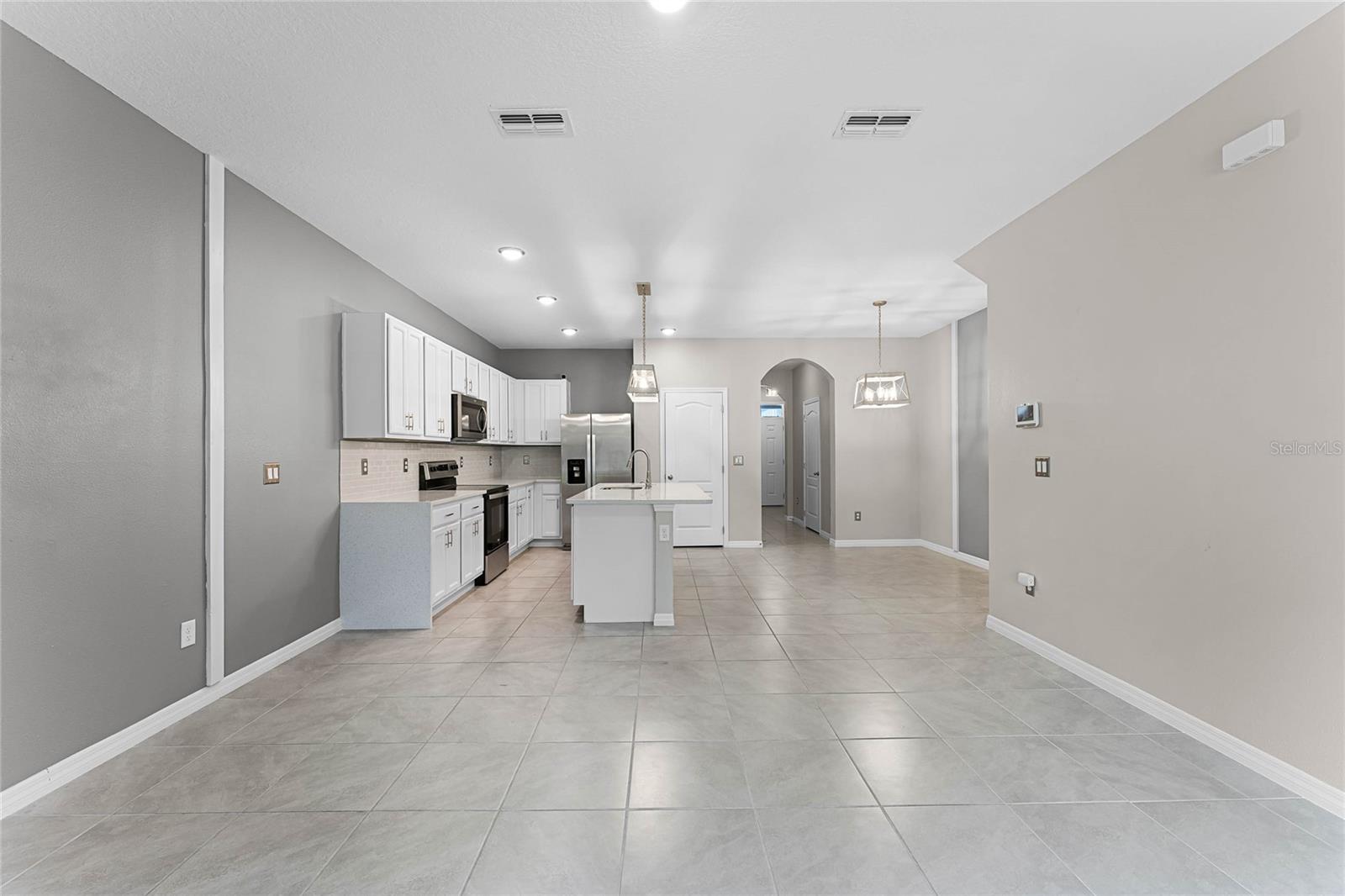 1236 YELLOW FINCH DR, DAVENPORT, FL, 33837