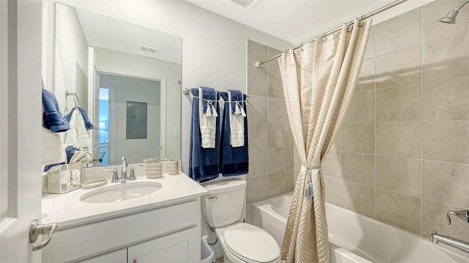 12550 GALAPAGOS CT #205, VENICE, FL, 34293