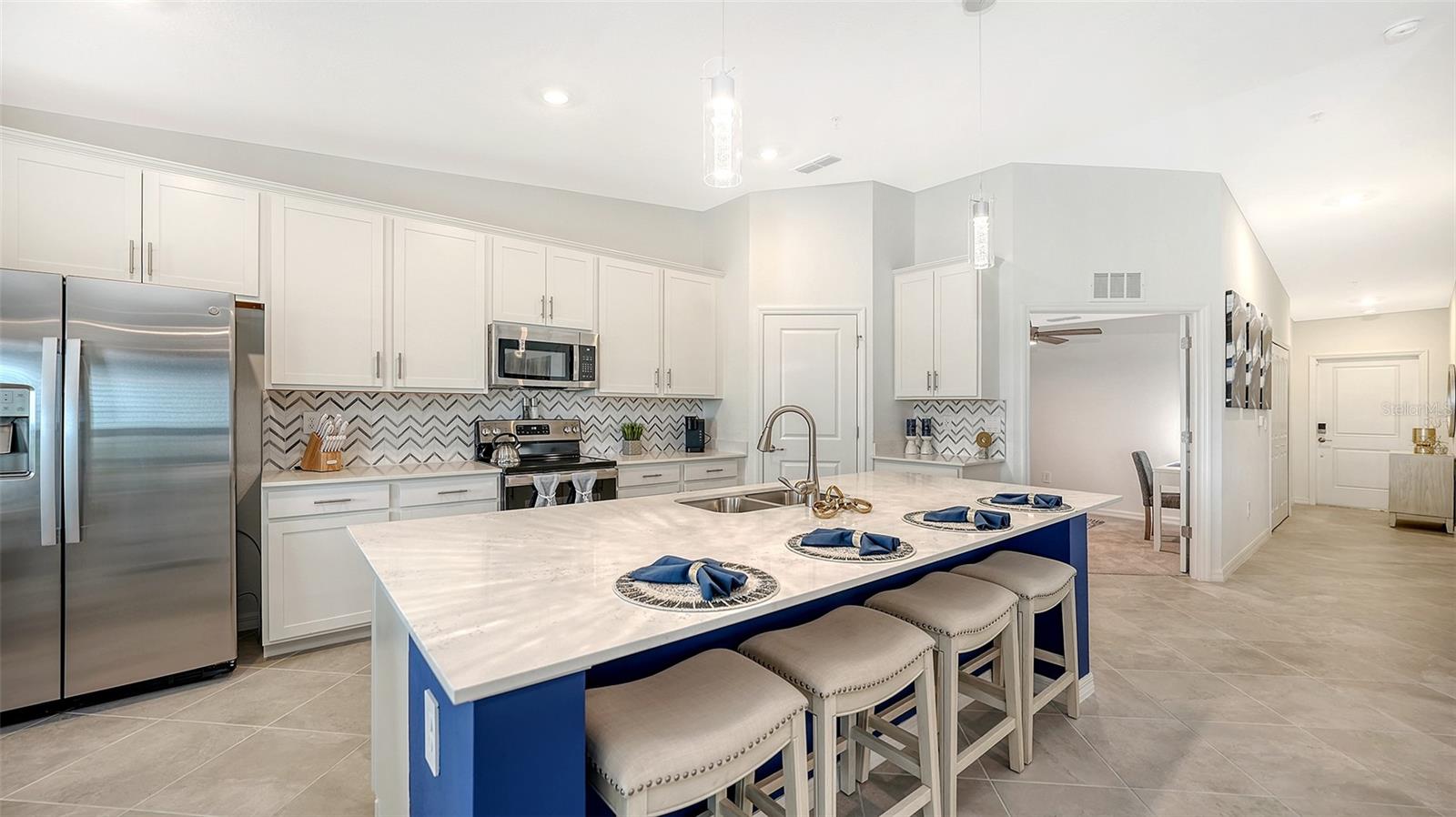 12550 GALAPAGOS CT #205, VENICE, FL, 34293