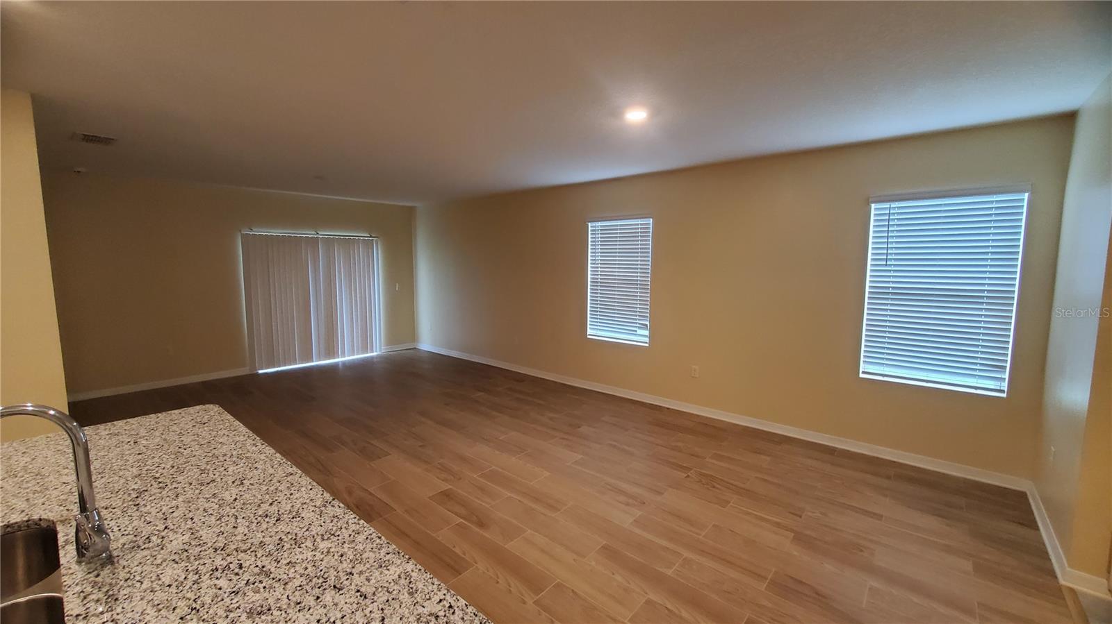 305 JOVANA RD, DAVENPORT, FL, 33837