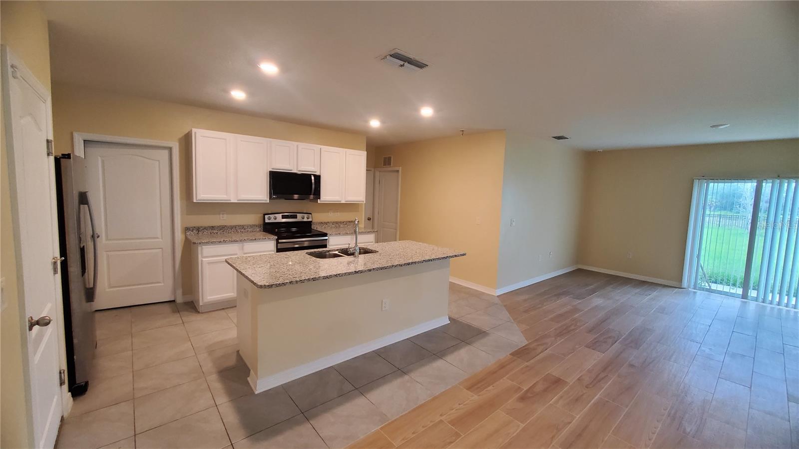 305 JOVANA RD, DAVENPORT, FL, 33837