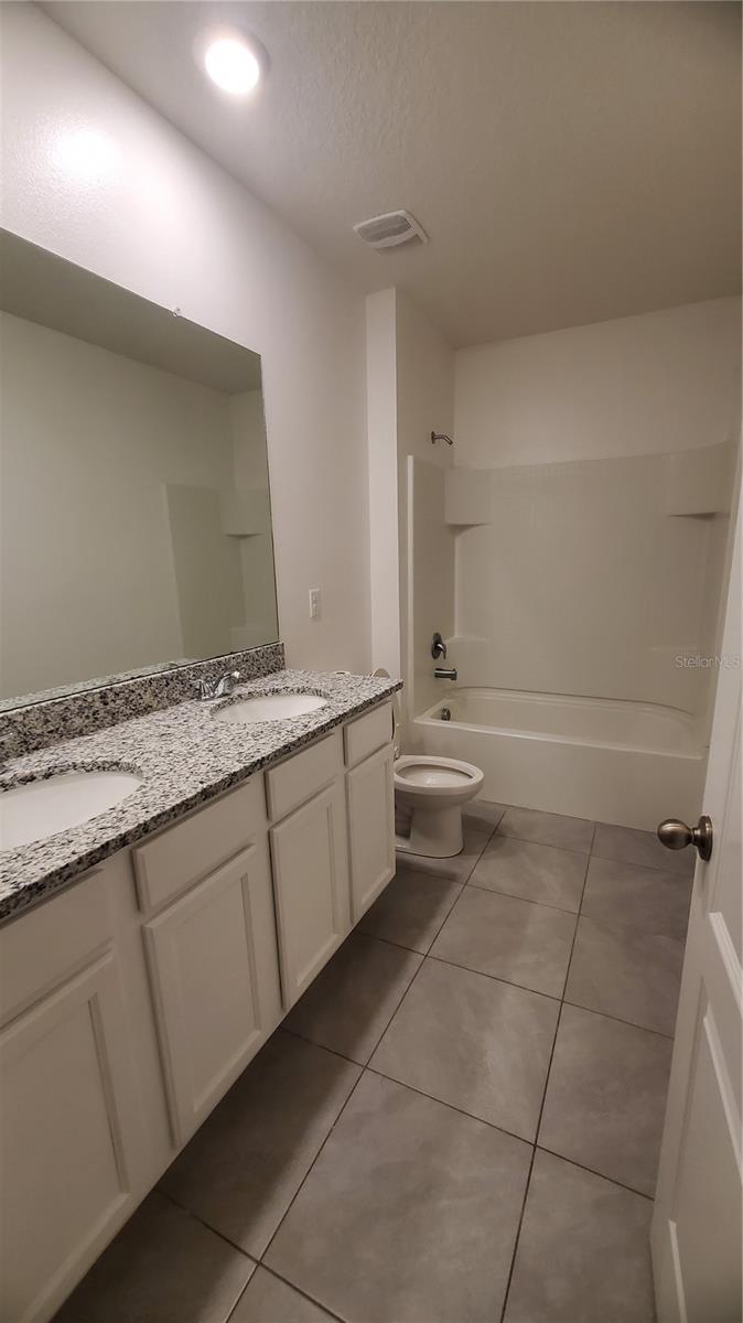 305 JOVANA RD, DAVENPORT, FL, 33837