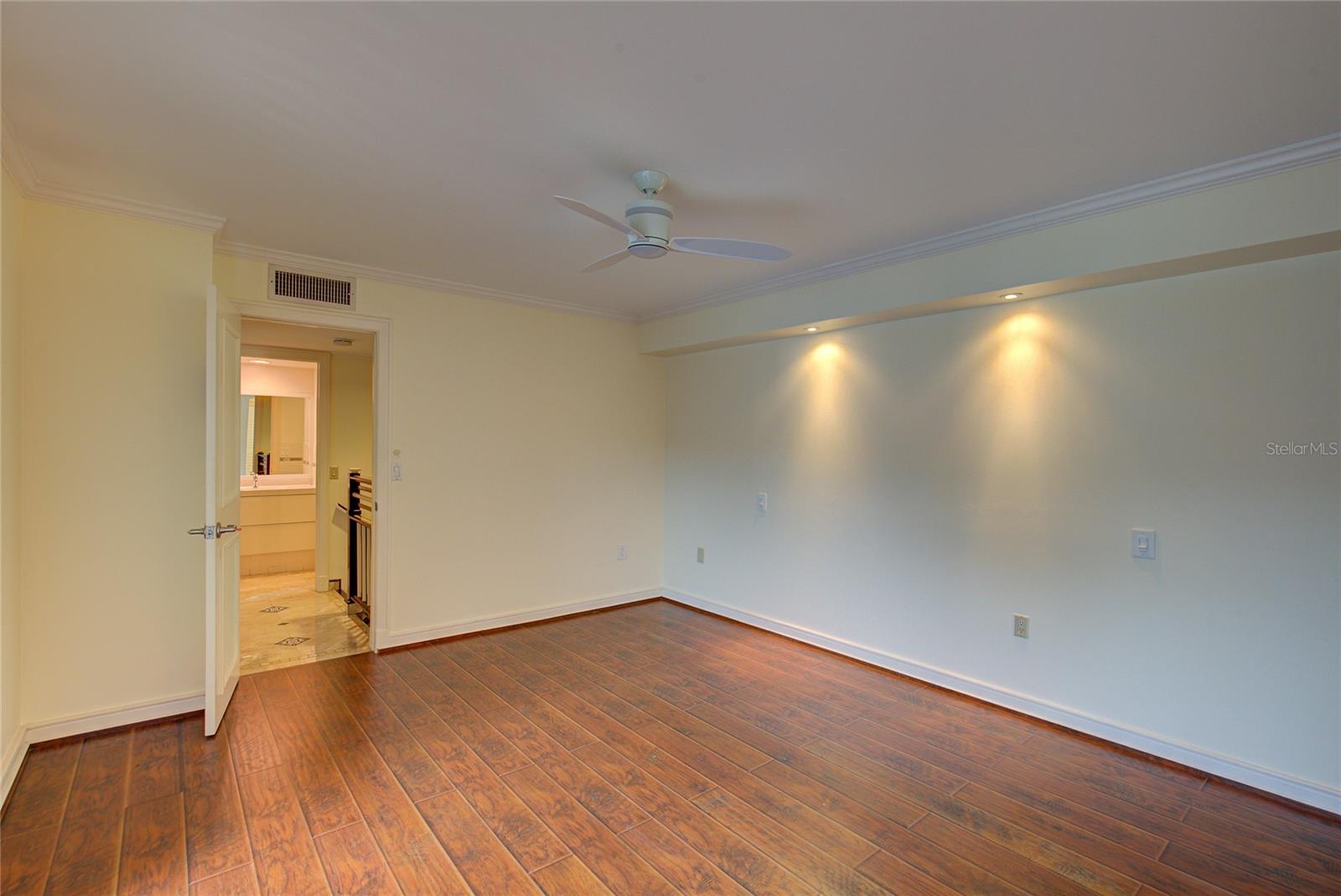 707 1ST CT, PALM HARBOR, FL, 34684