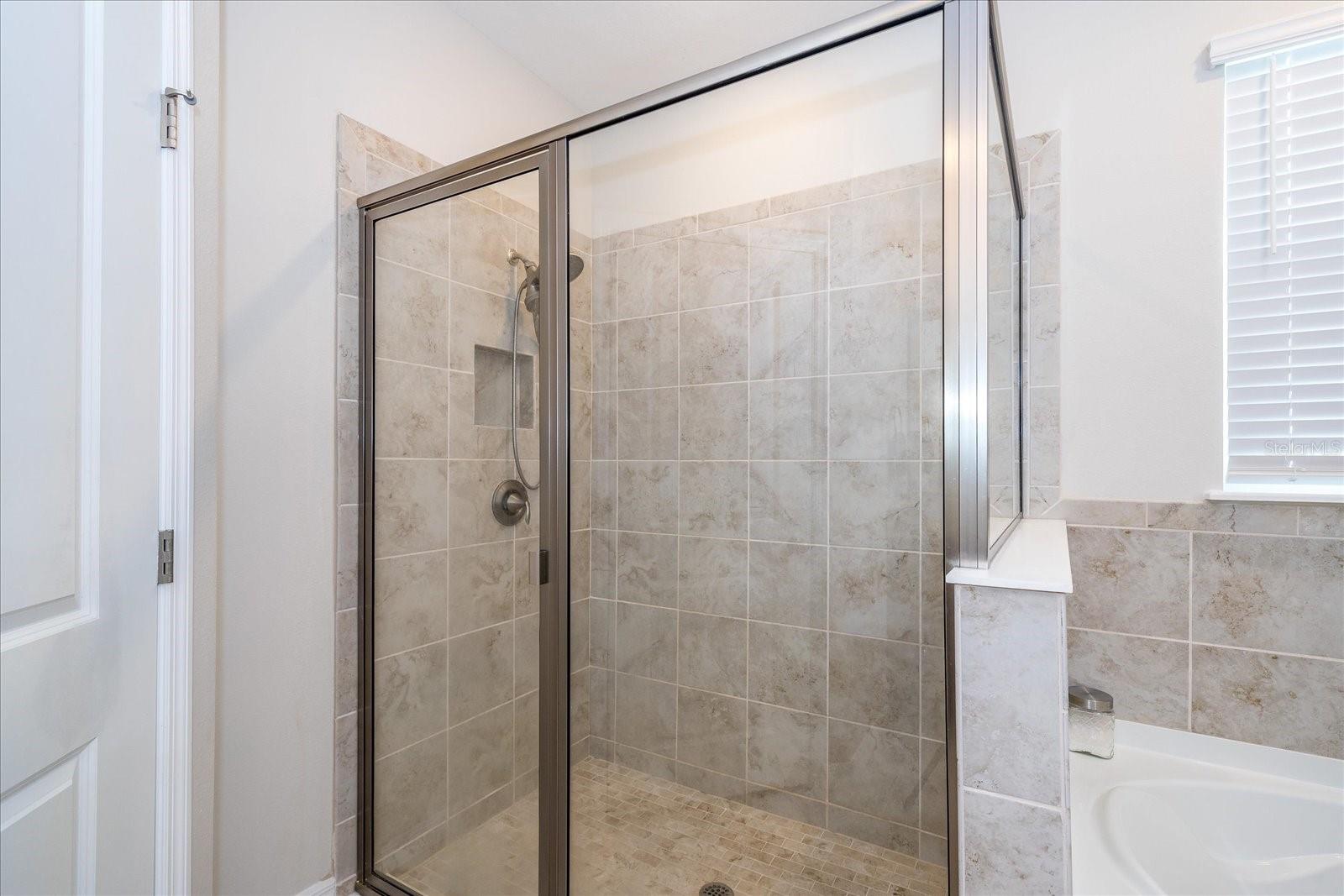 32625 KOBUK VALLEY AVE, WESLEY CHAPEL, FL, 33543