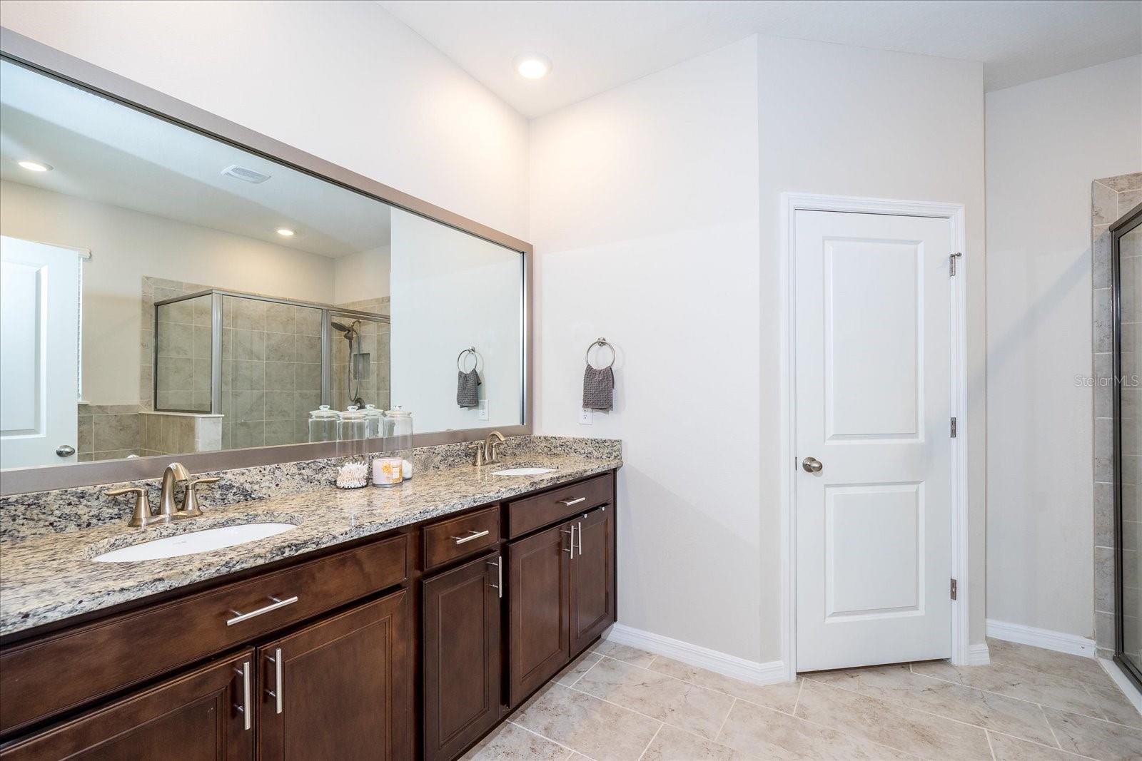 32625 KOBUK VALLEY AVE, WESLEY CHAPEL, FL, 33543