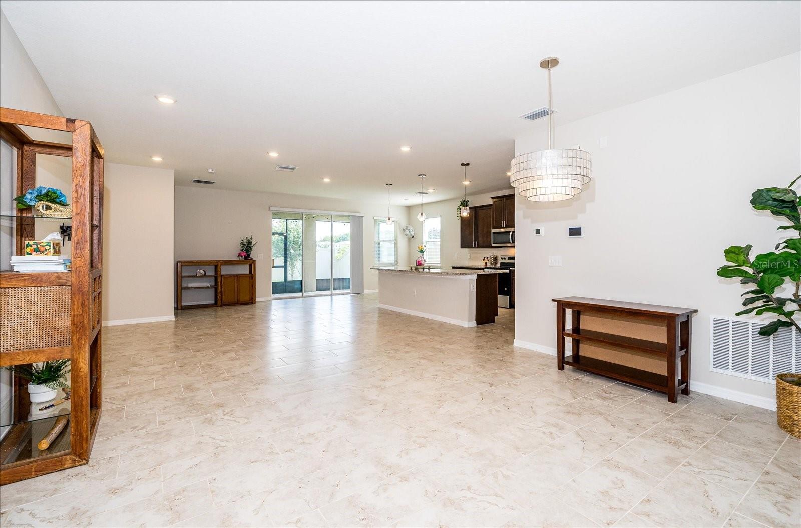 32625 KOBUK VALLEY AVE, WESLEY CHAPEL, FL, 33543