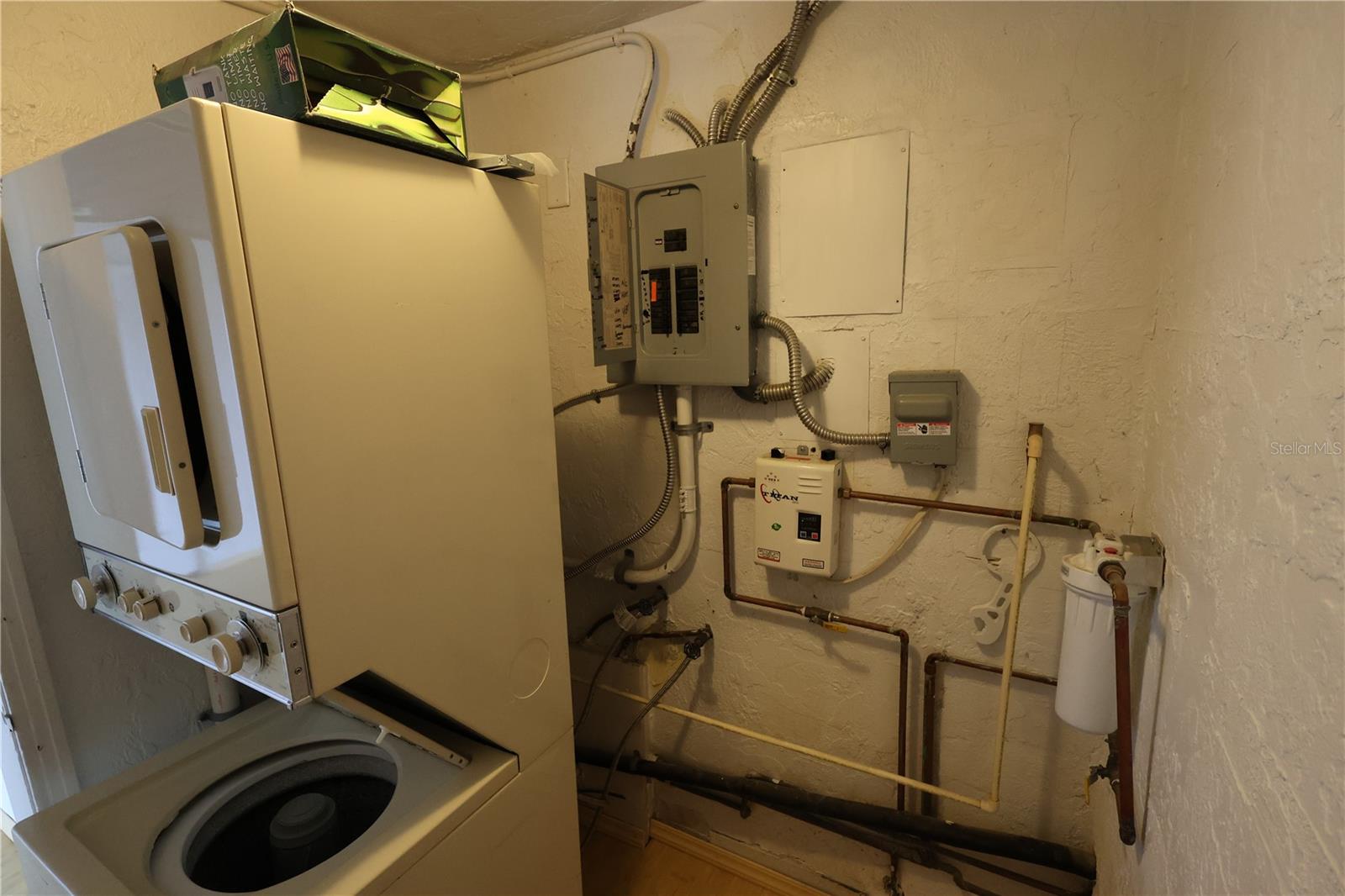 6702 71ST AVE N, PINELLAS PARK, FL, 33781