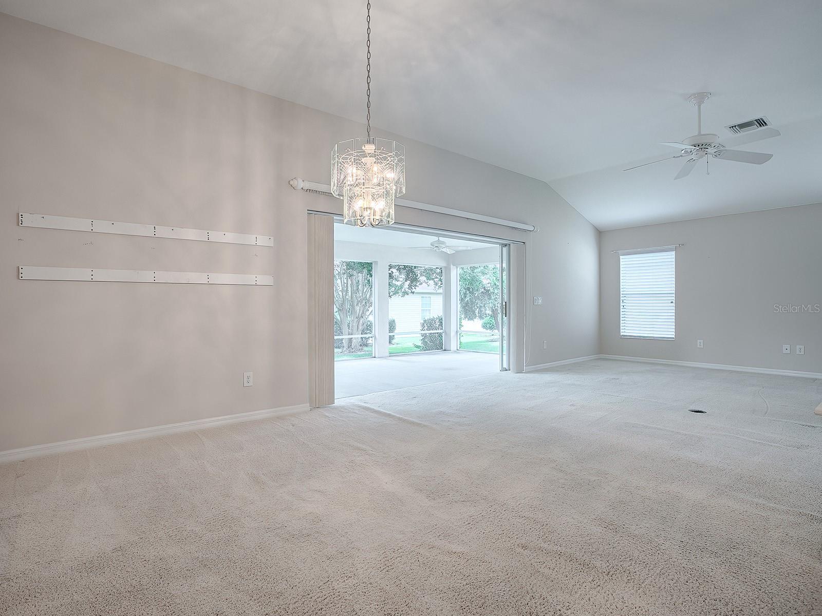 2410 LITTLE MOUNTAIN LOOP, THE VILLAGES, FL, 32162