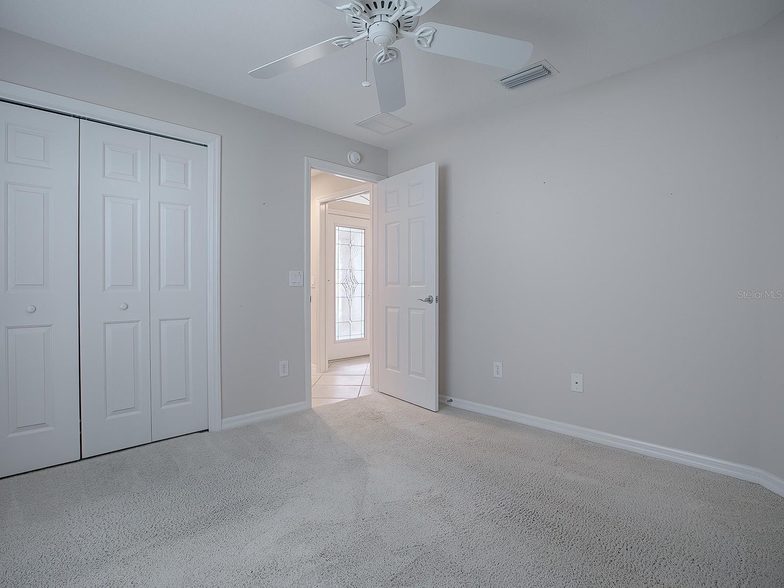 2410 LITTLE MOUNTAIN LOOP, THE VILLAGES, FL, 32162