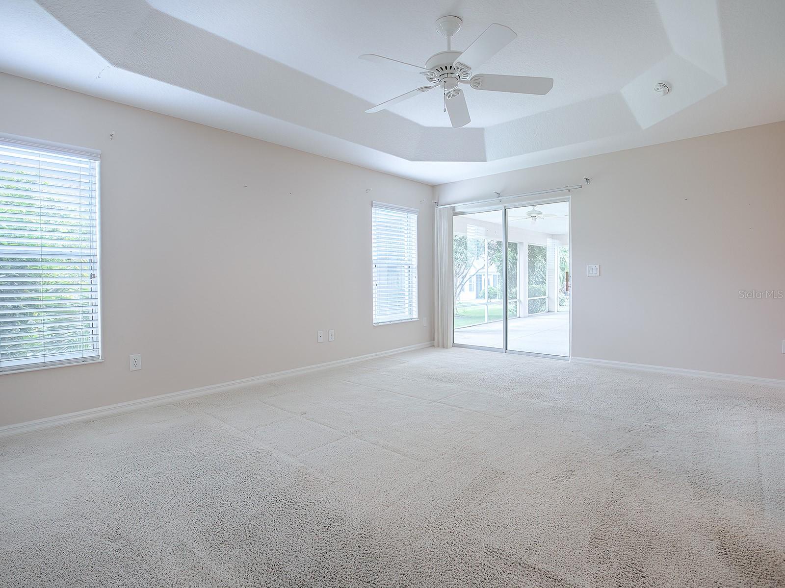 2410 LITTLE MOUNTAIN LOOP, THE VILLAGES, FL, 32162