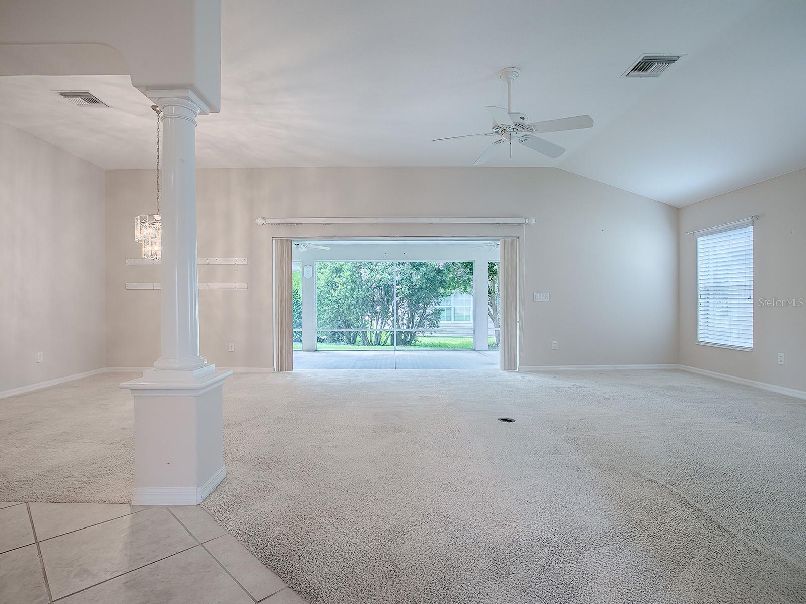 2410 LITTLE MOUNTAIN LOOP, THE VILLAGES, FL, 32162