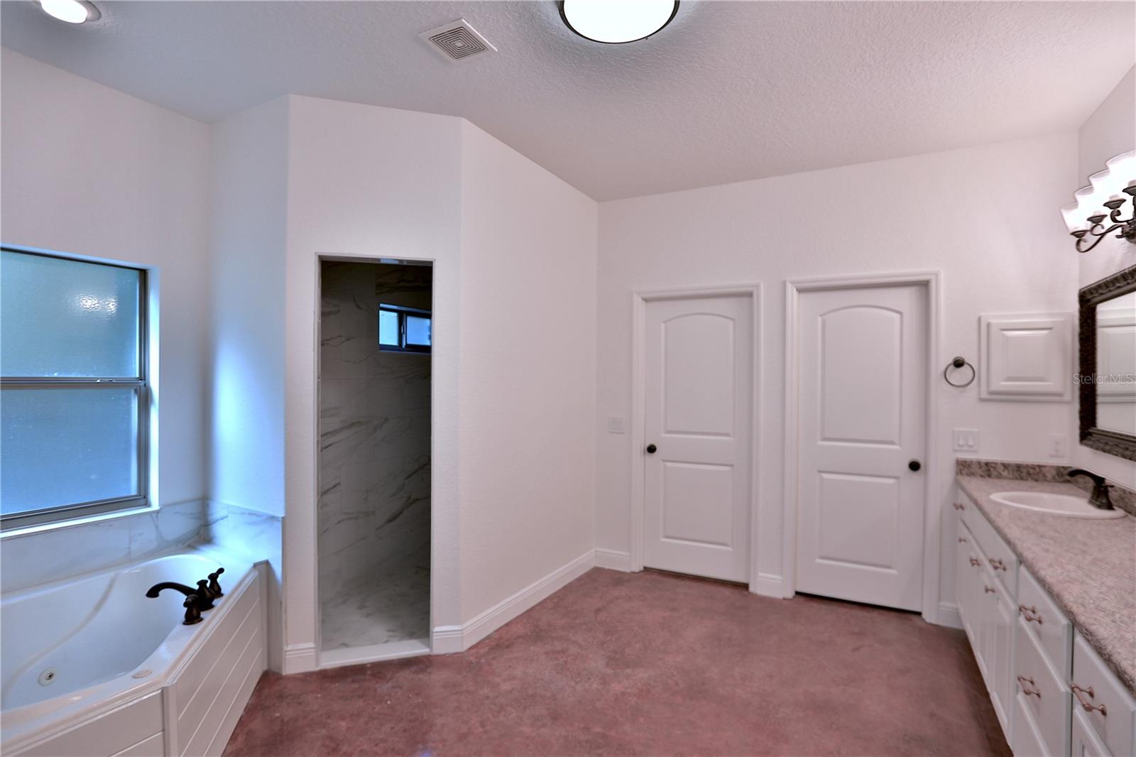 5894 NE 43RD LANE RD, SILVER SPRINGS, FL, 34488
