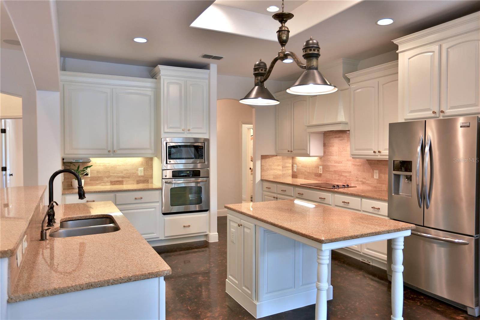 5894 NE 43RD LANE RD, SILVER SPRINGS, FL, 34488