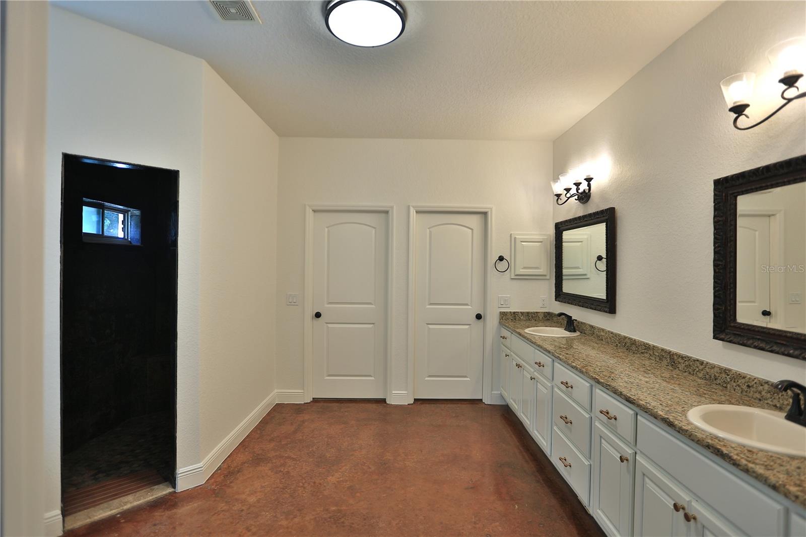 5894 NE 43RD LANE RD, SILVER SPRINGS, FL, 34488