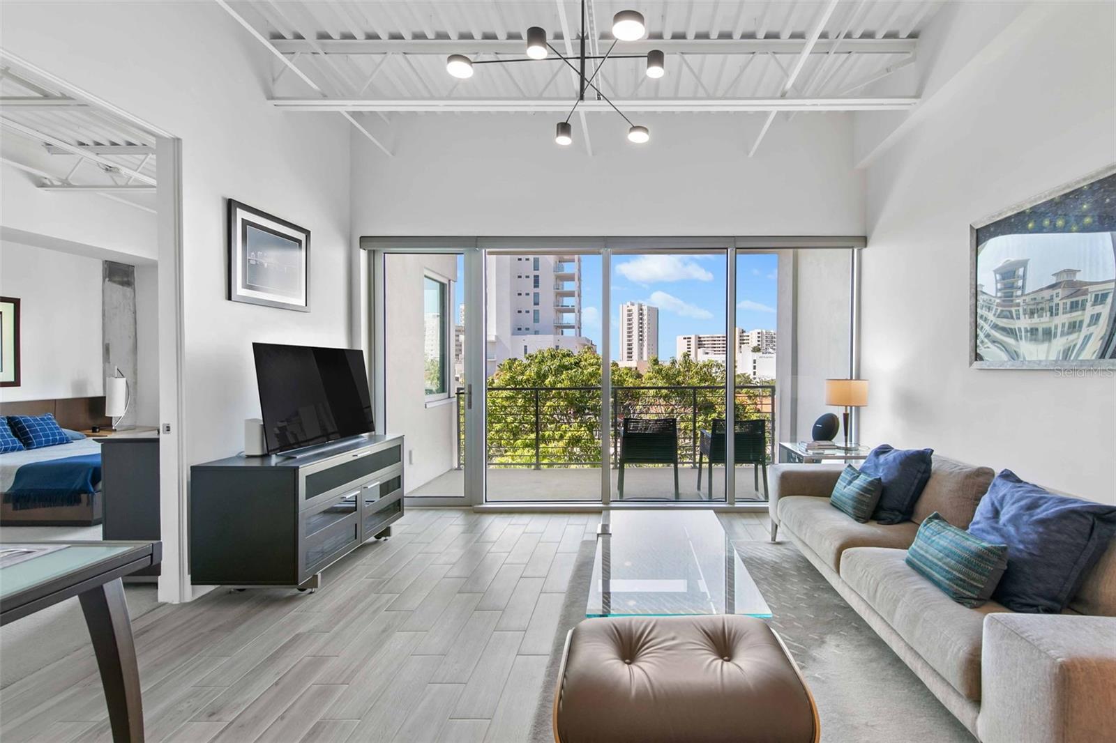 332 COCOANUT AVE #511, SARASOTA, FL, 34236