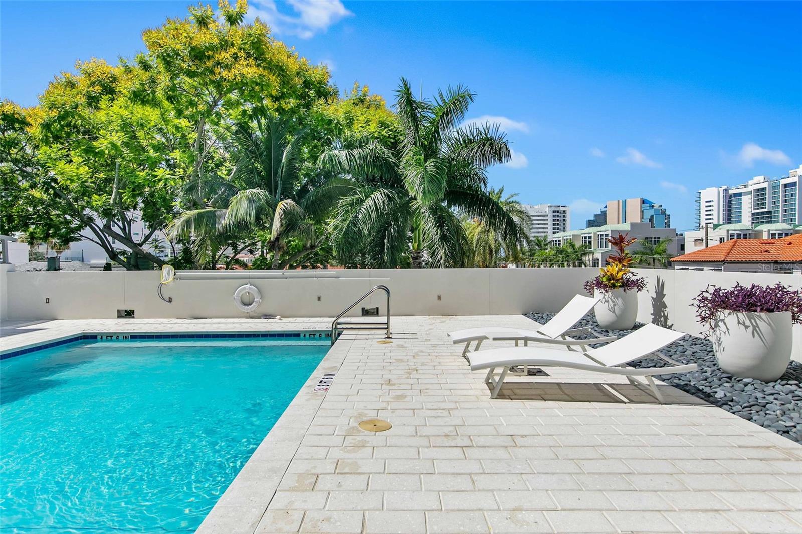 332 COCOANUT AVE #511, SARASOTA, FL, 34236