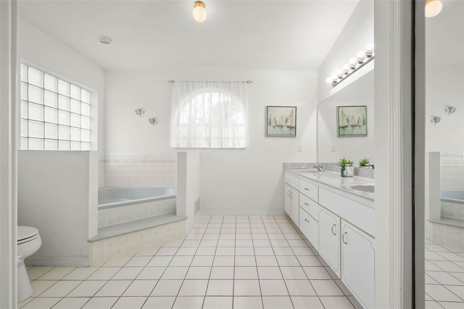 28 FAIRHILL LN, PALM COAST, FL, 32137