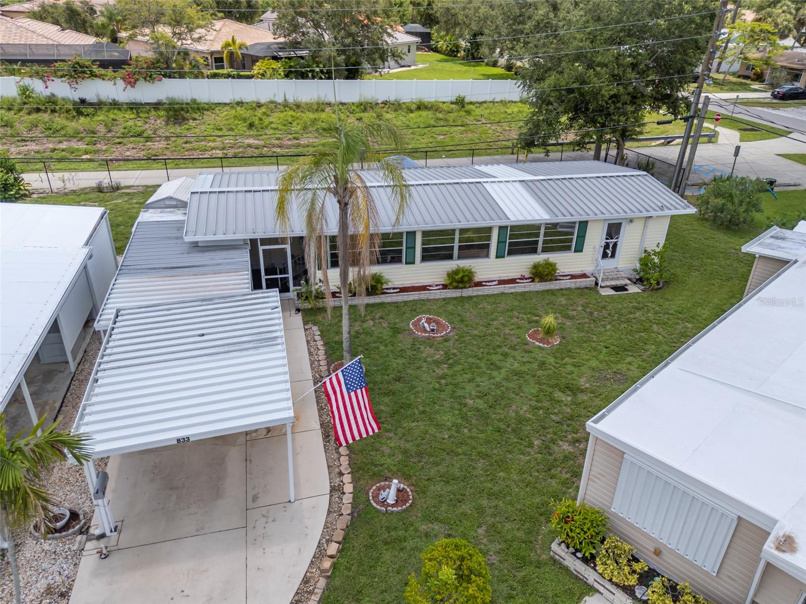 833 S GREEN CIR, VENICE, FL, 34285