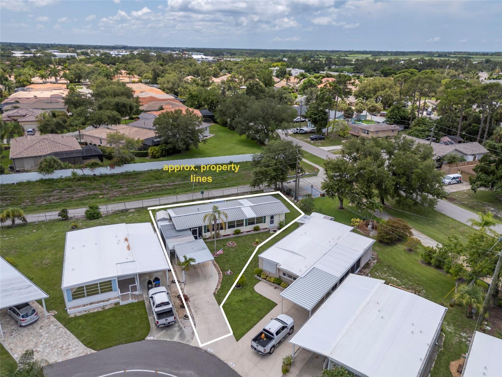 833 S GREEN CIR, VENICE, FL, 34285