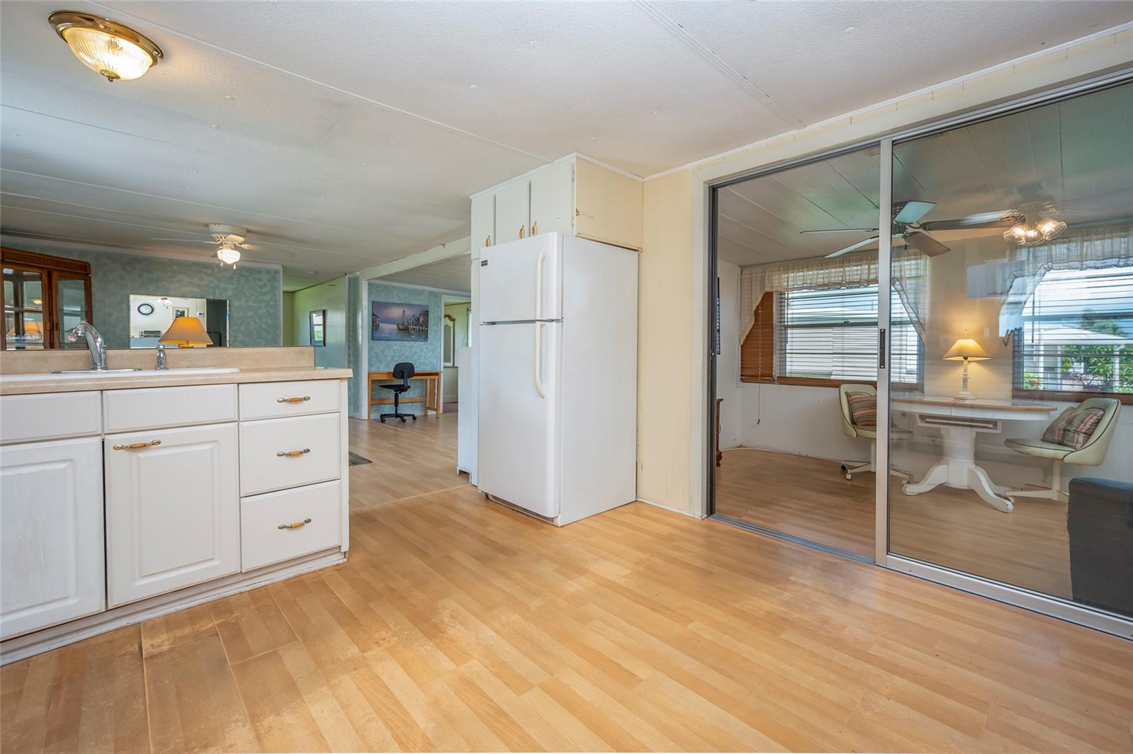 833 S GREEN CIR, VENICE, FL, 34285