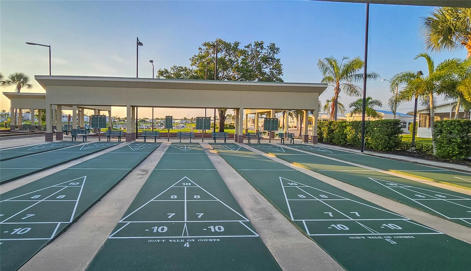 833 S GREEN CIR, VENICE, FL, 34285