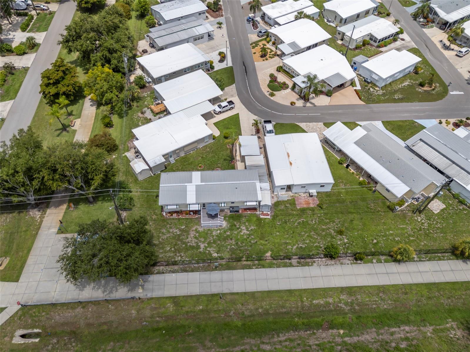 833 S GREEN CIR, VENICE, FL, 34285