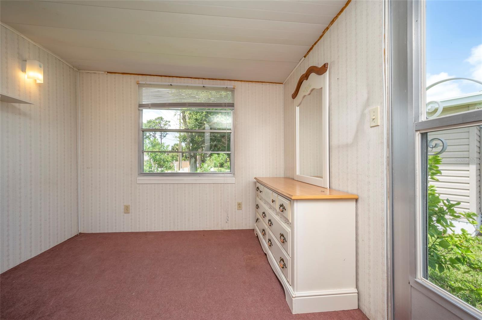 833 S GREEN CIR, VENICE, FL, 34285