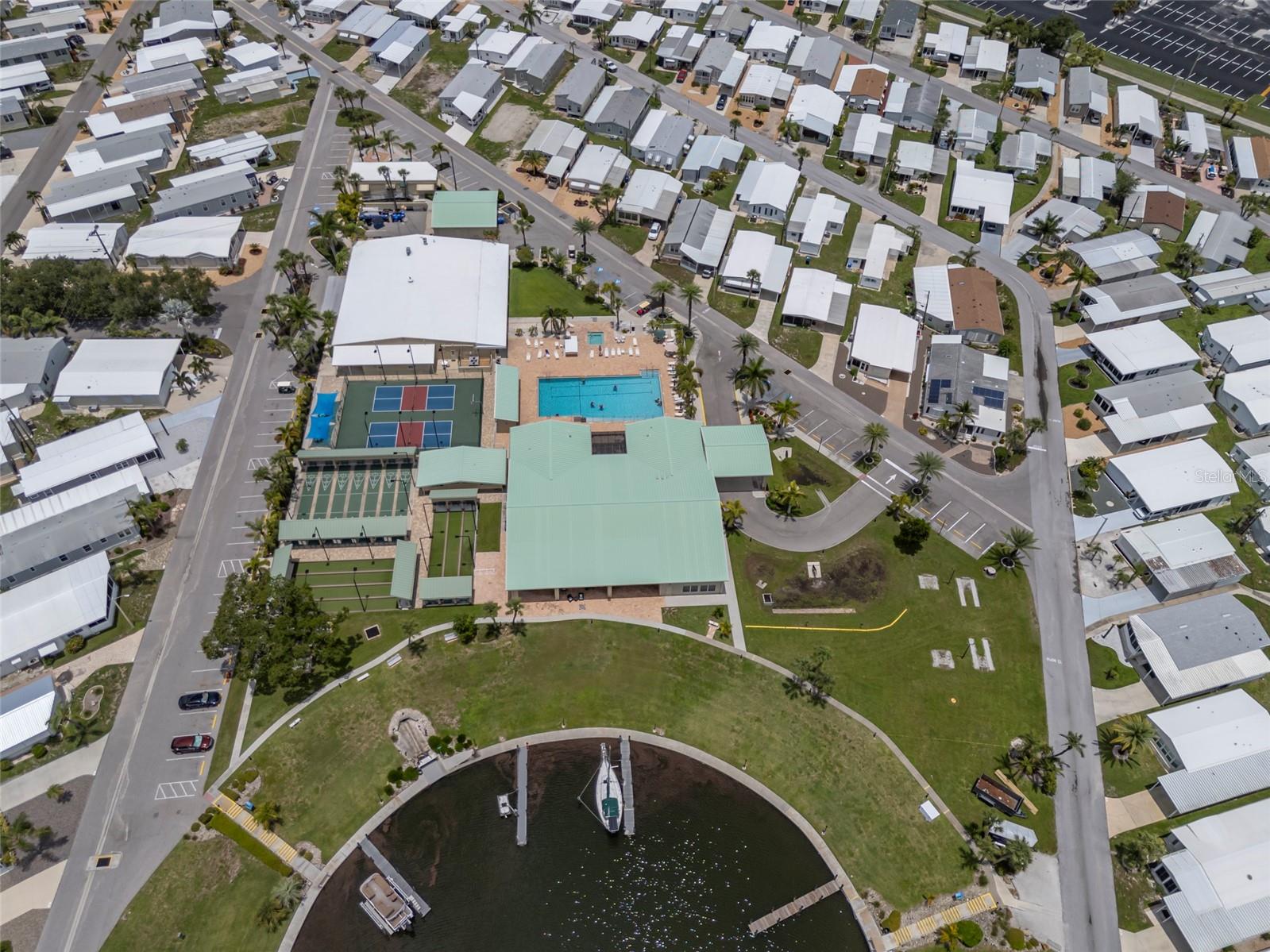 833 S GREEN CIR, VENICE, FL, 34285