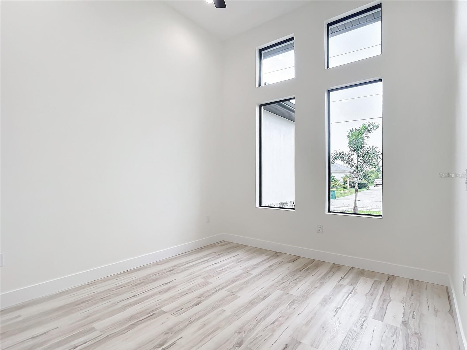 443 BOUNDARY BLVD, ROTONDA WEST, FL, 33947