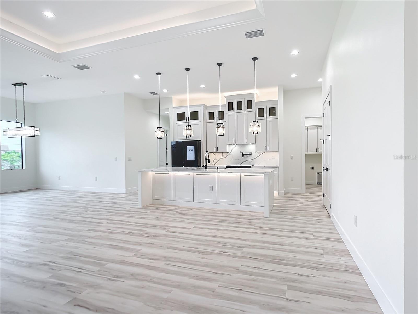 443 BOUNDARY BLVD, ROTONDA WEST, FL, 33947