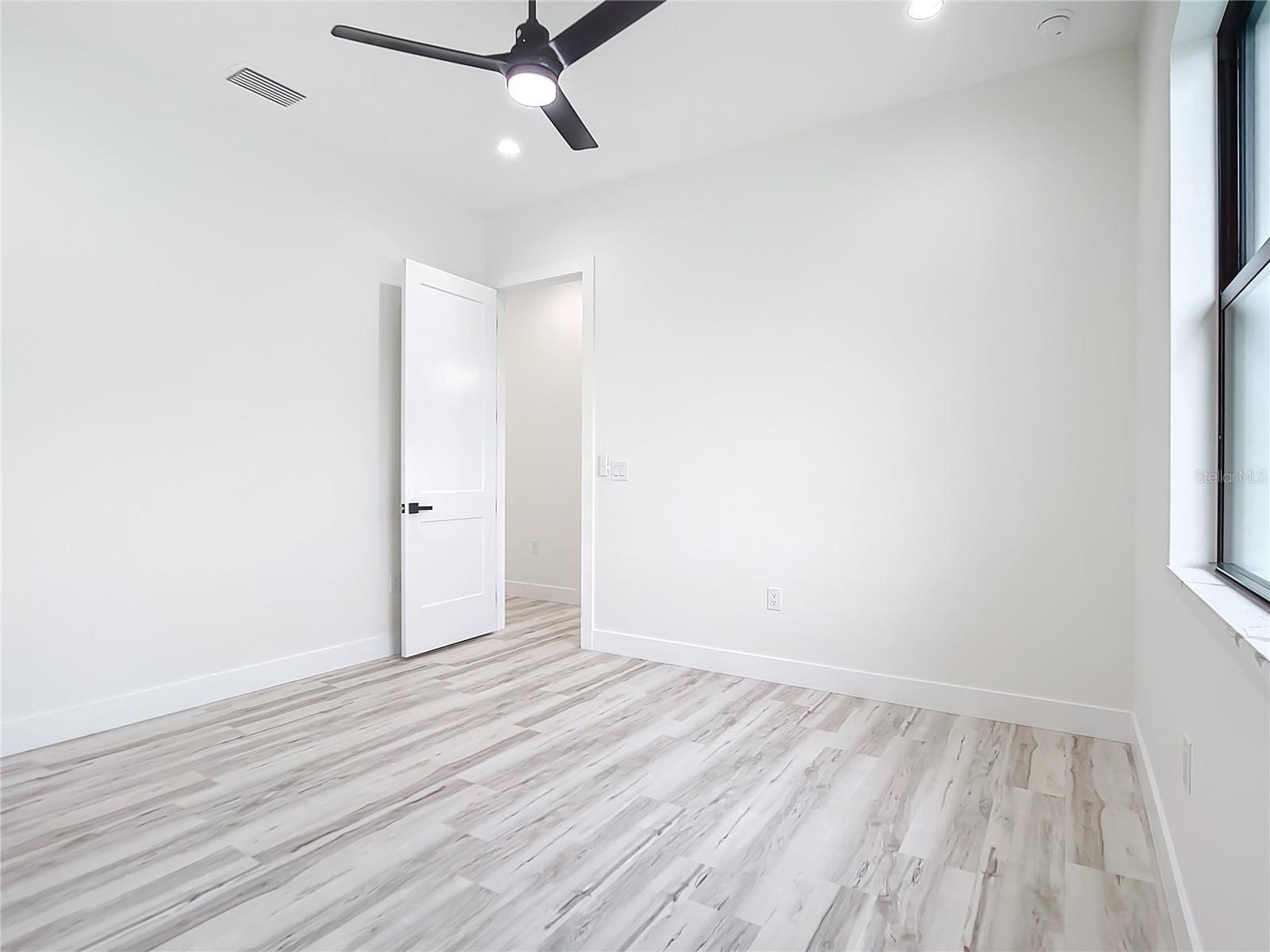 443 BOUNDARY BLVD, ROTONDA WEST, FL, 33947